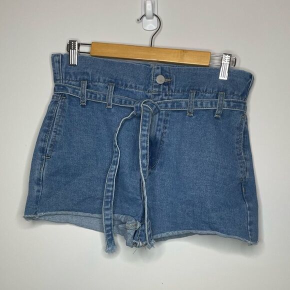 Redial- Jeans shorts w/ Belt Tie - Picture 1 of 2